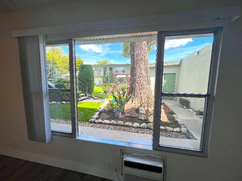 146 S Princeton Ave #4 - Photo 4 of 23