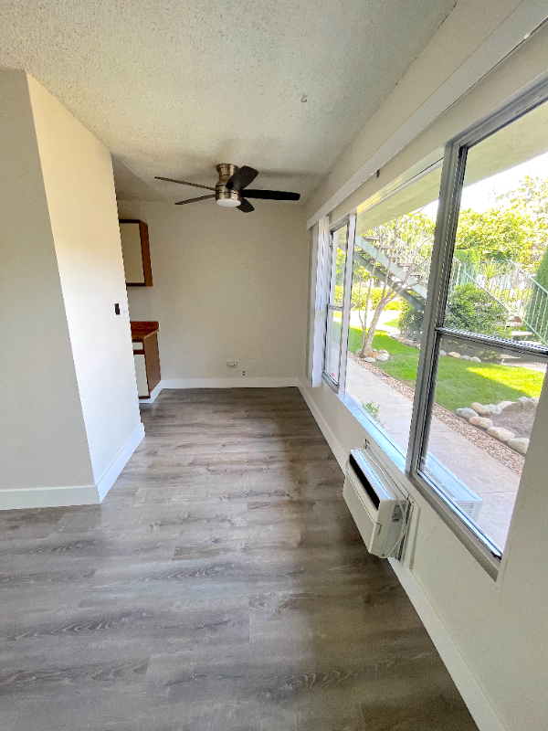 146 S Princeton Ave #4 - Photo 6 of 23