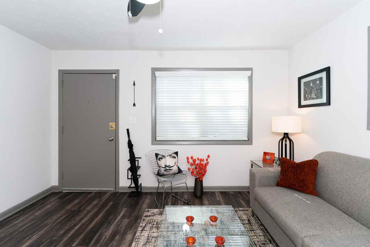 Myrtle Street Apartments - Photo 6 of 11