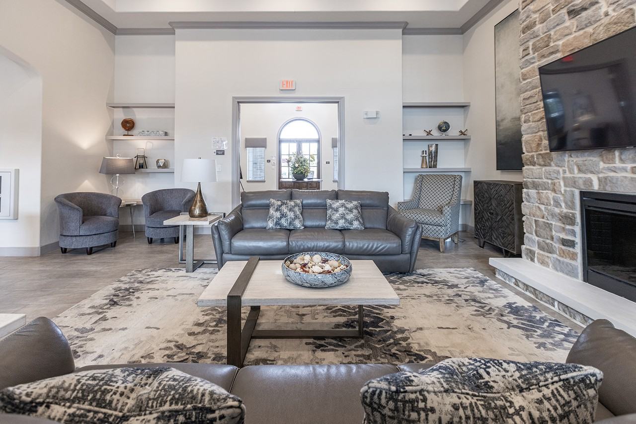 Medio Springs Ranch Apartments - Photo 4 of 50