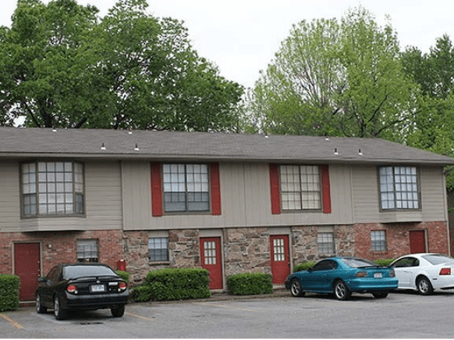 Sugartree - Photo 2 of 2