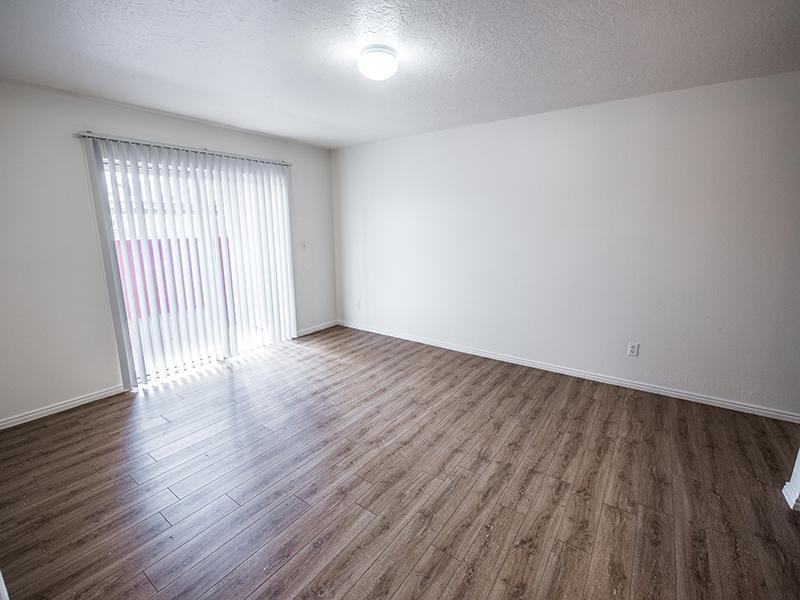 Summit Pointe - Photo 5 of 15