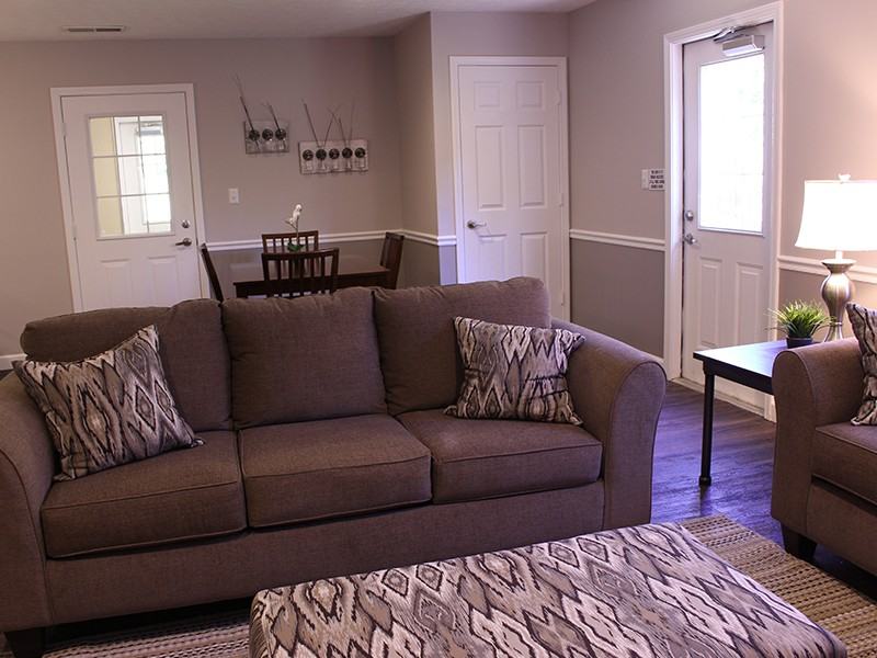 Deerfield Commons Apartments - Photo 7 of 18