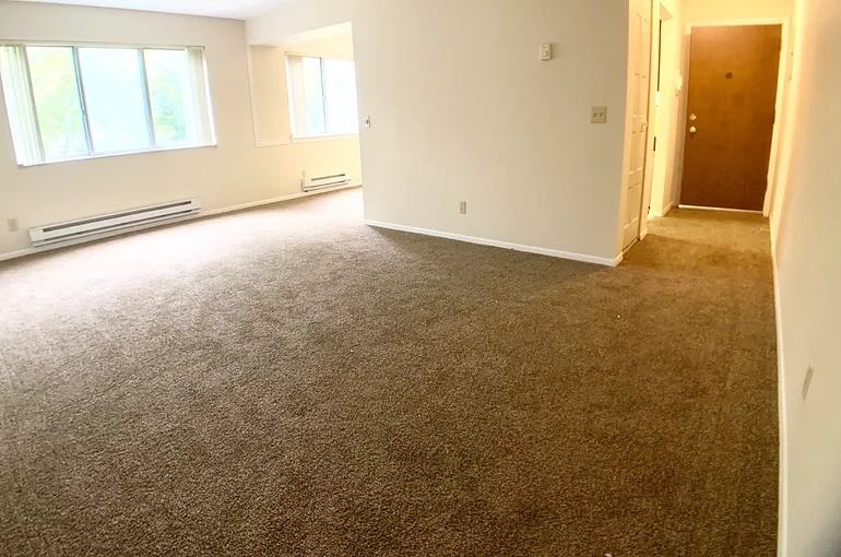 Williamsburg Apartments - Photo 3 of 41