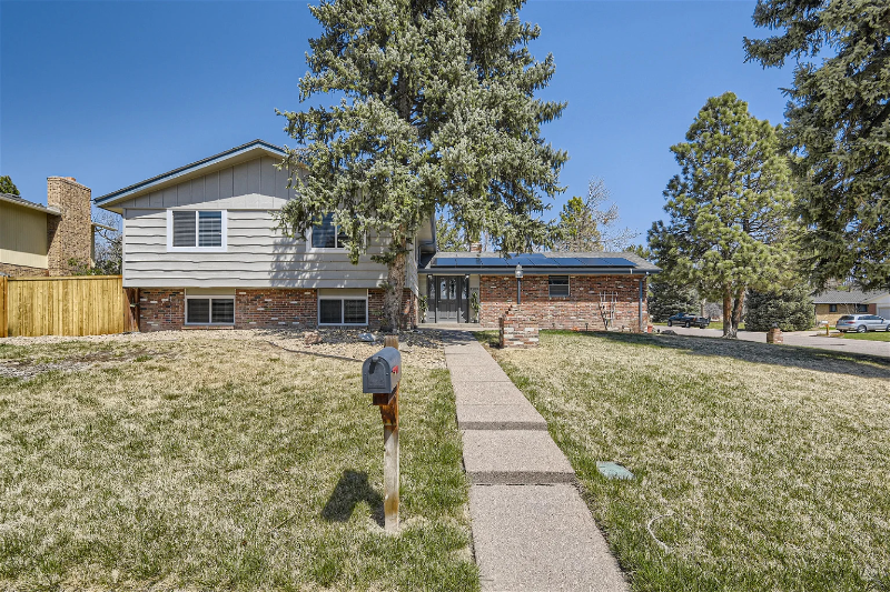 5309 W Roxbury Pl - Photo 2 of 46