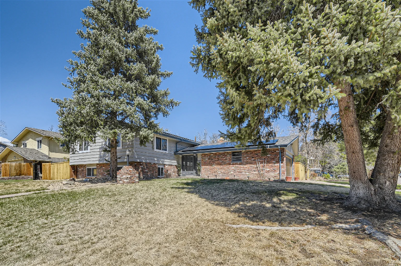 5309 W Roxbury Pl - Photo 3 of 46