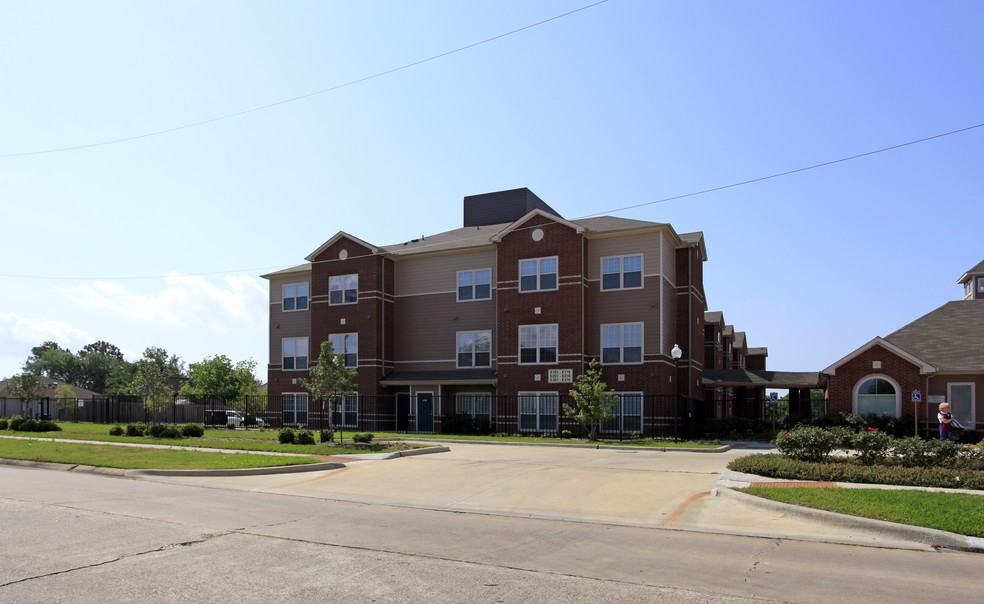 Birdsong Place Villas - Photo 2 of 2