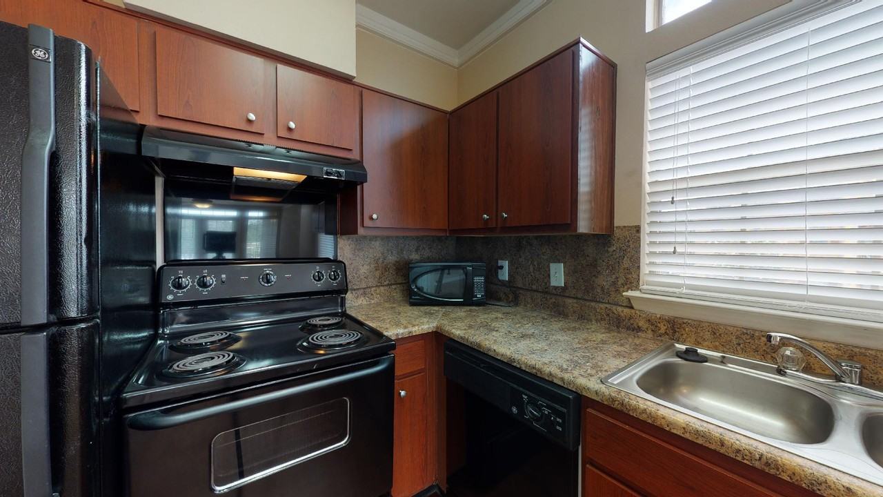 Uvalde Ranch - Photo 3 of 18