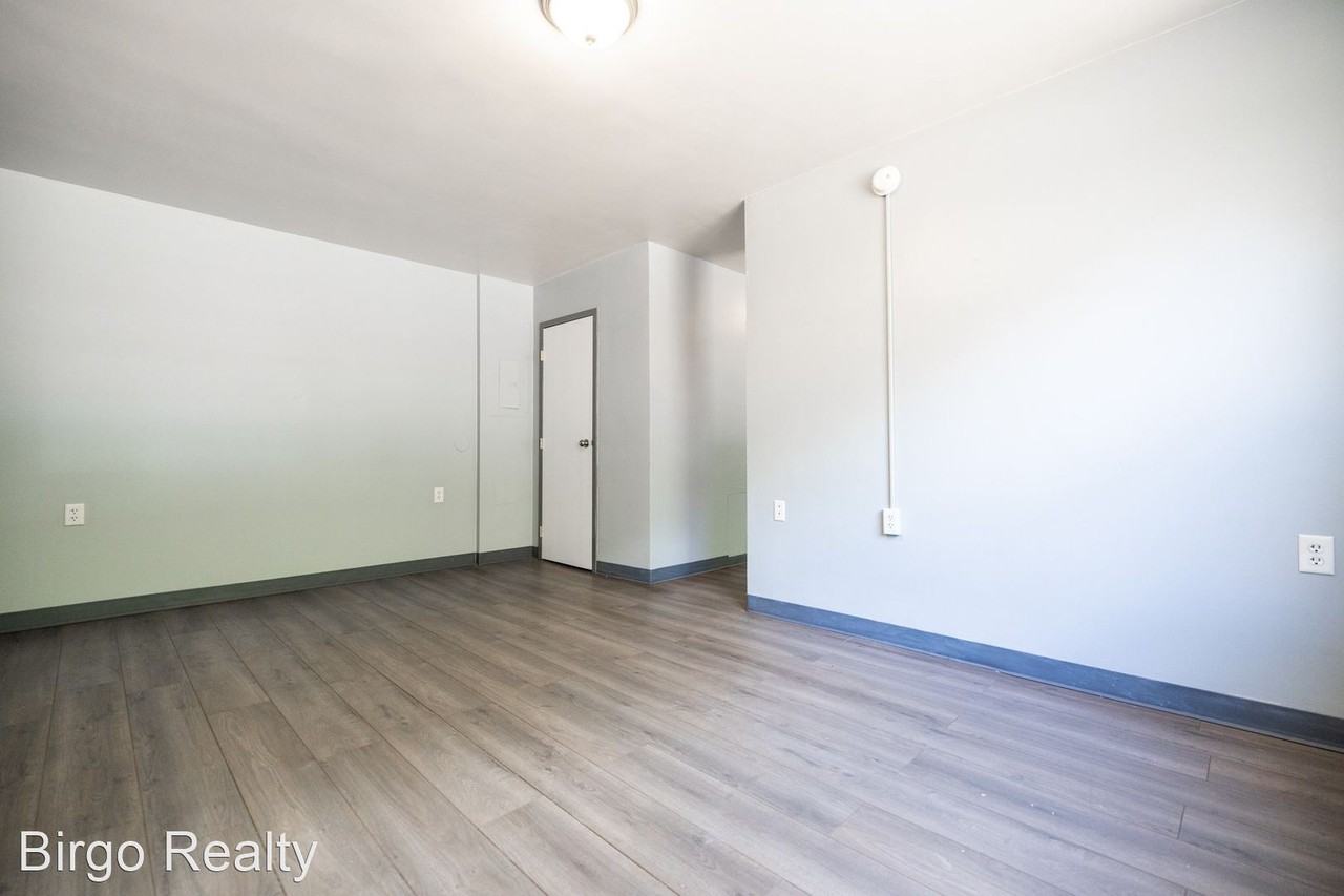 Ridgemont Apartments - Photo 2 of 33