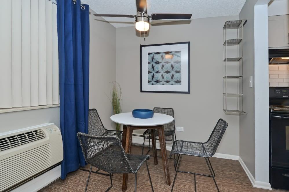 Ten 30 & Ten 49 Apartments - Photo 5 of 38