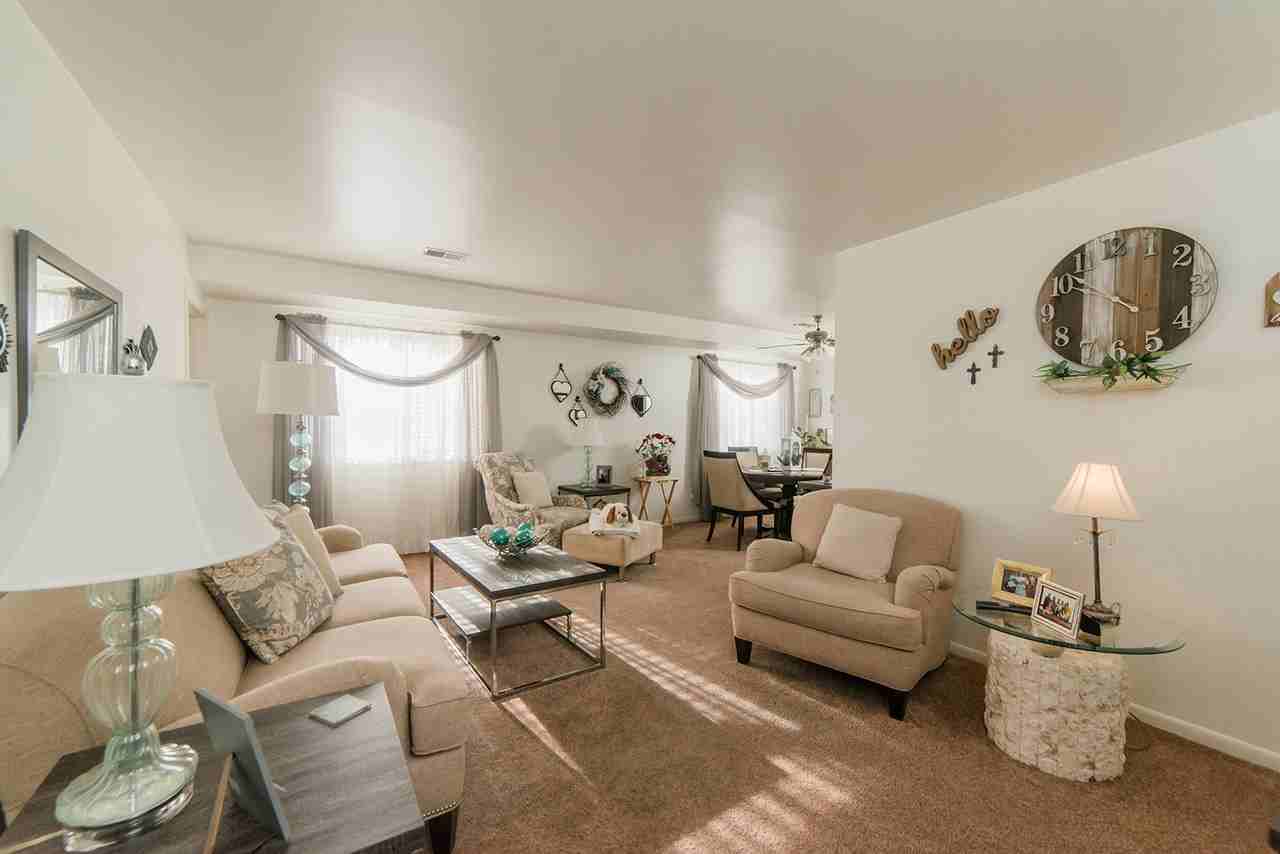 Hampshire Garden - Photo 3 of 16