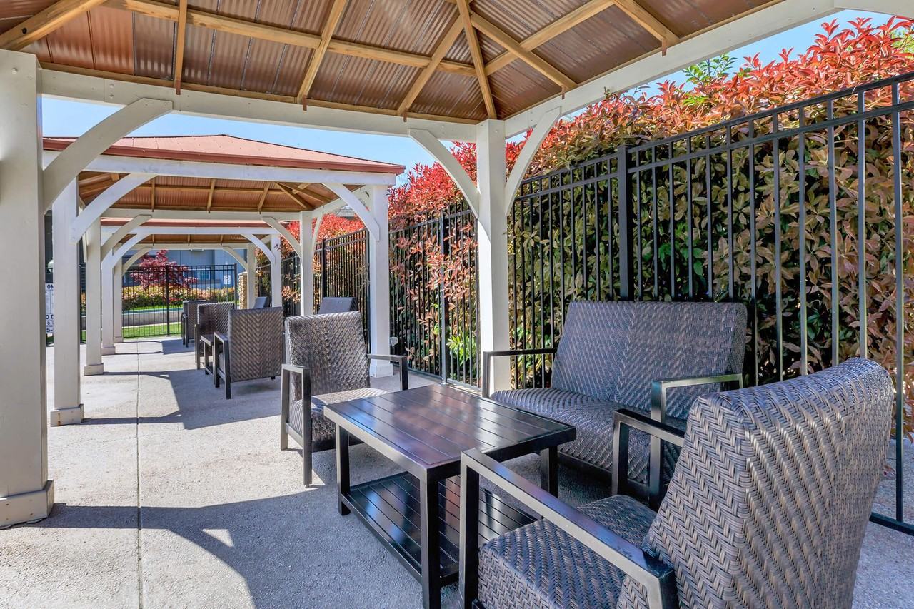 Creekside Apartments - Photo 4 of 50