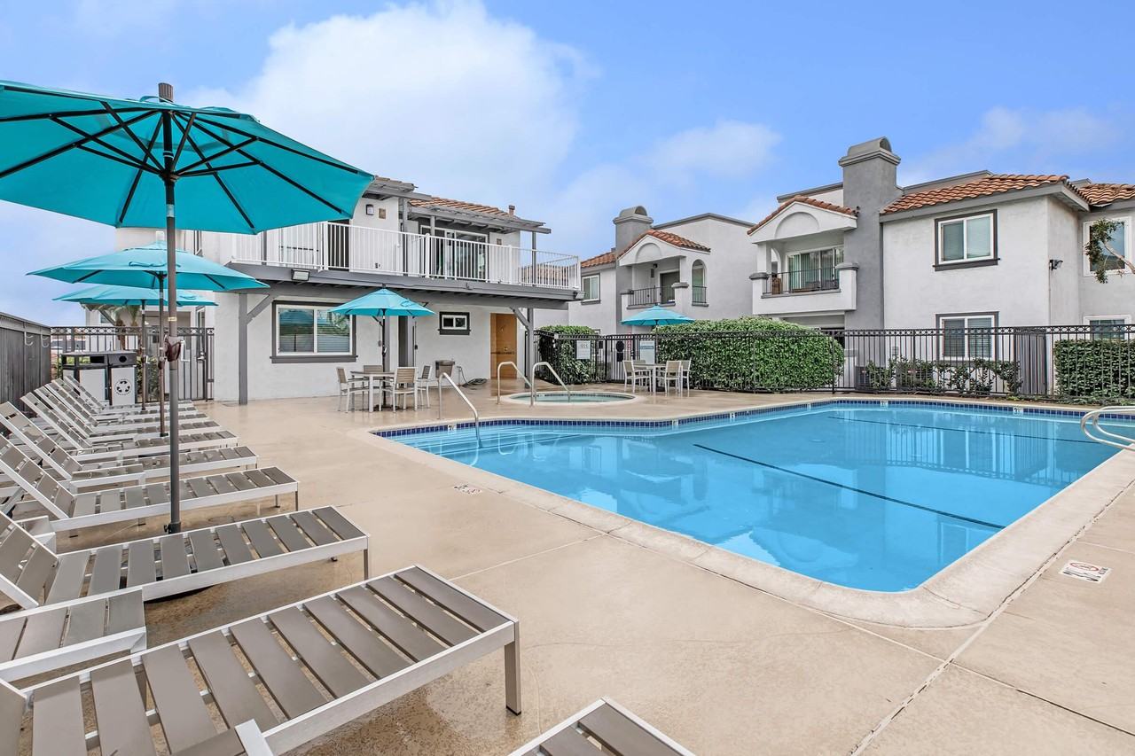 Enclave at Town Square - Photo 2 of 50