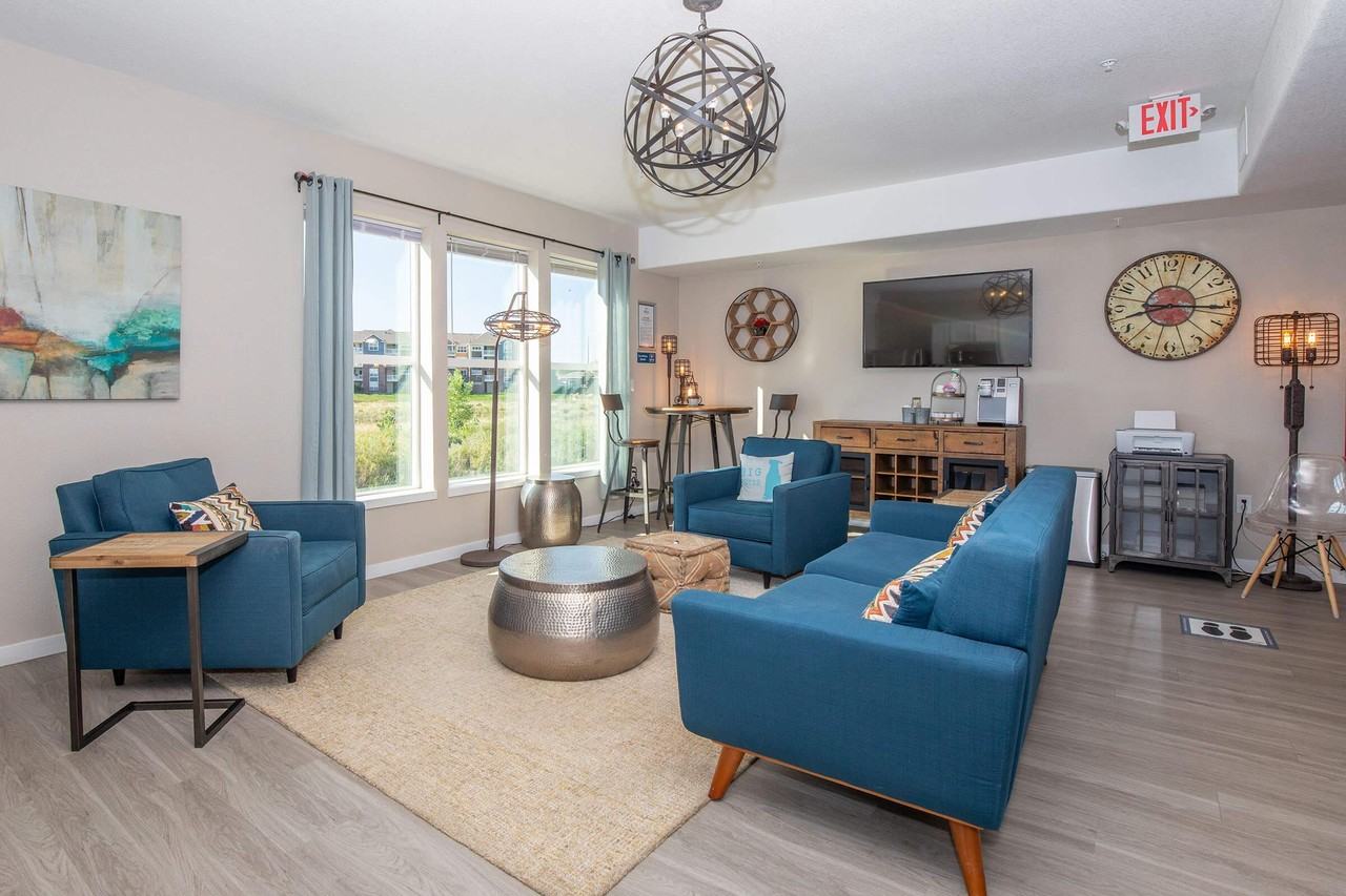 Parker Flats at Old Town - Photo 2 of 50