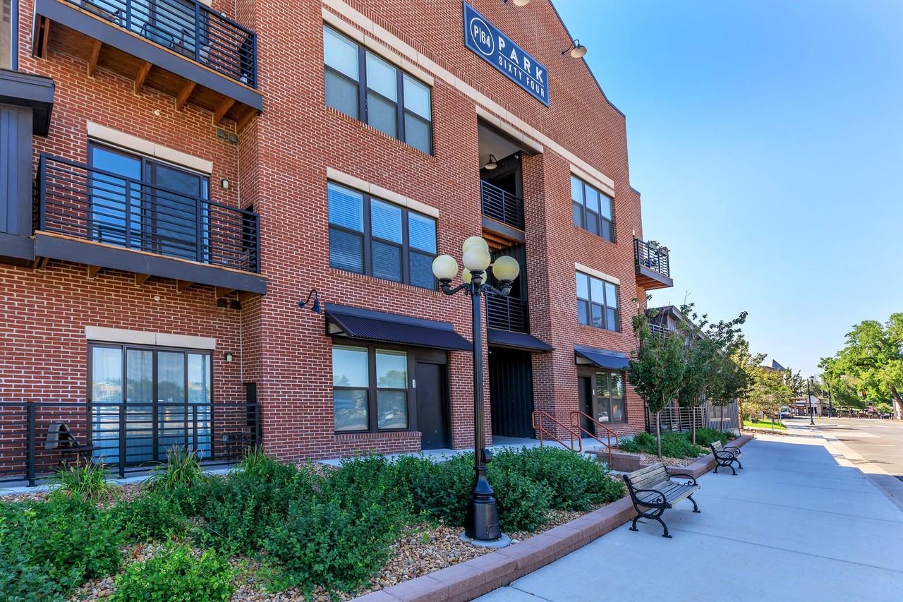 Park Sixty Four - Photo 5 of 35