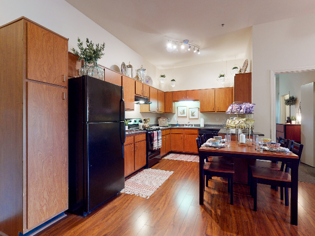 The Edge on Hovey - Photo 3 of 50