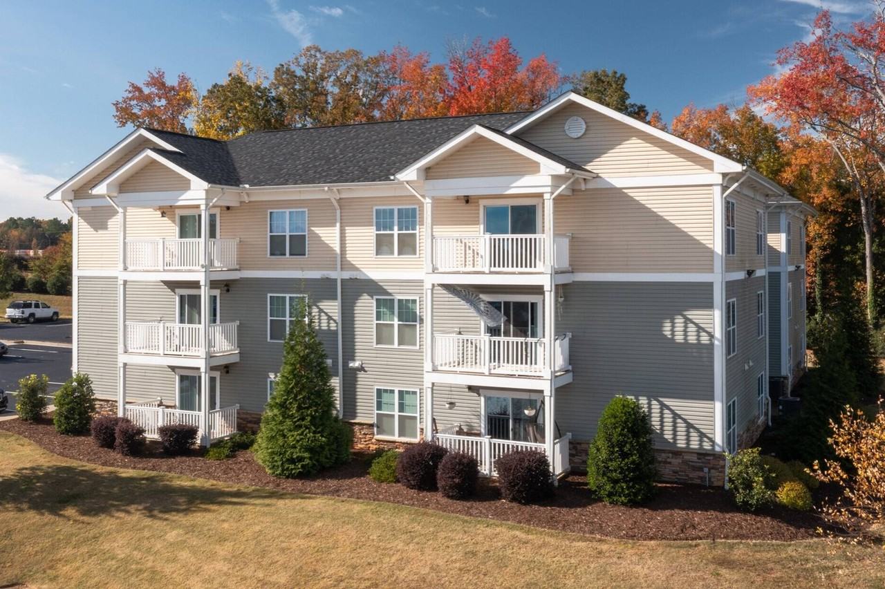 Valley Falls Apartments - Photo 6 of 50