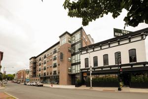 featured image of 10 King St