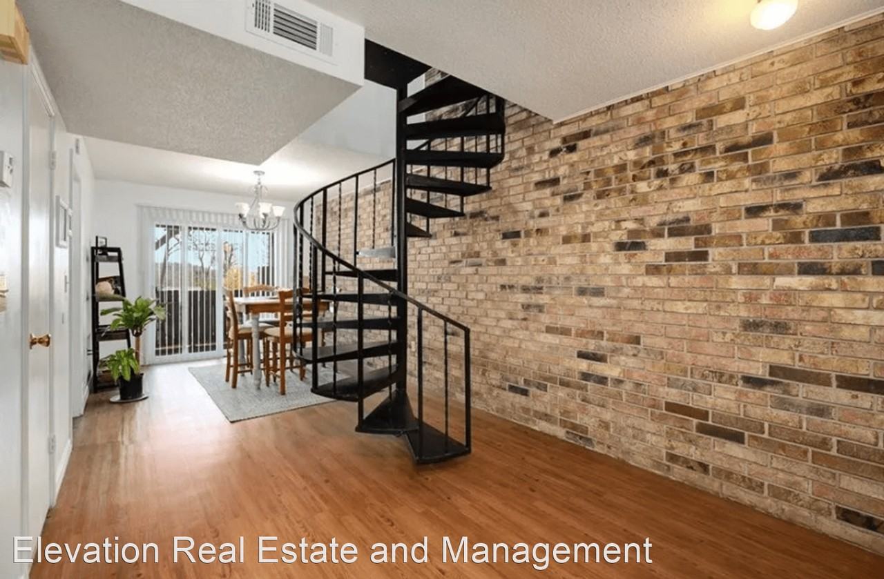 Waverly Woods Townhomes - Photo 3 of 6