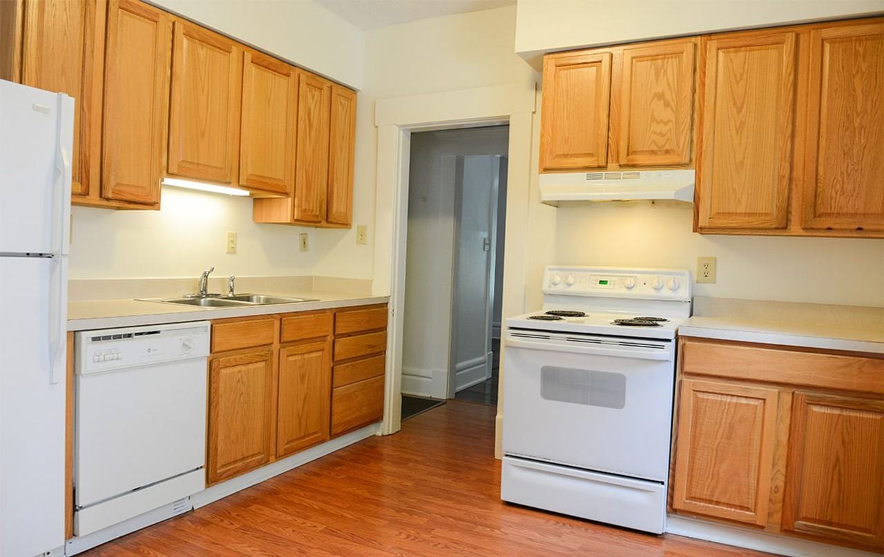 2296 Summit - Photo 5 of 18