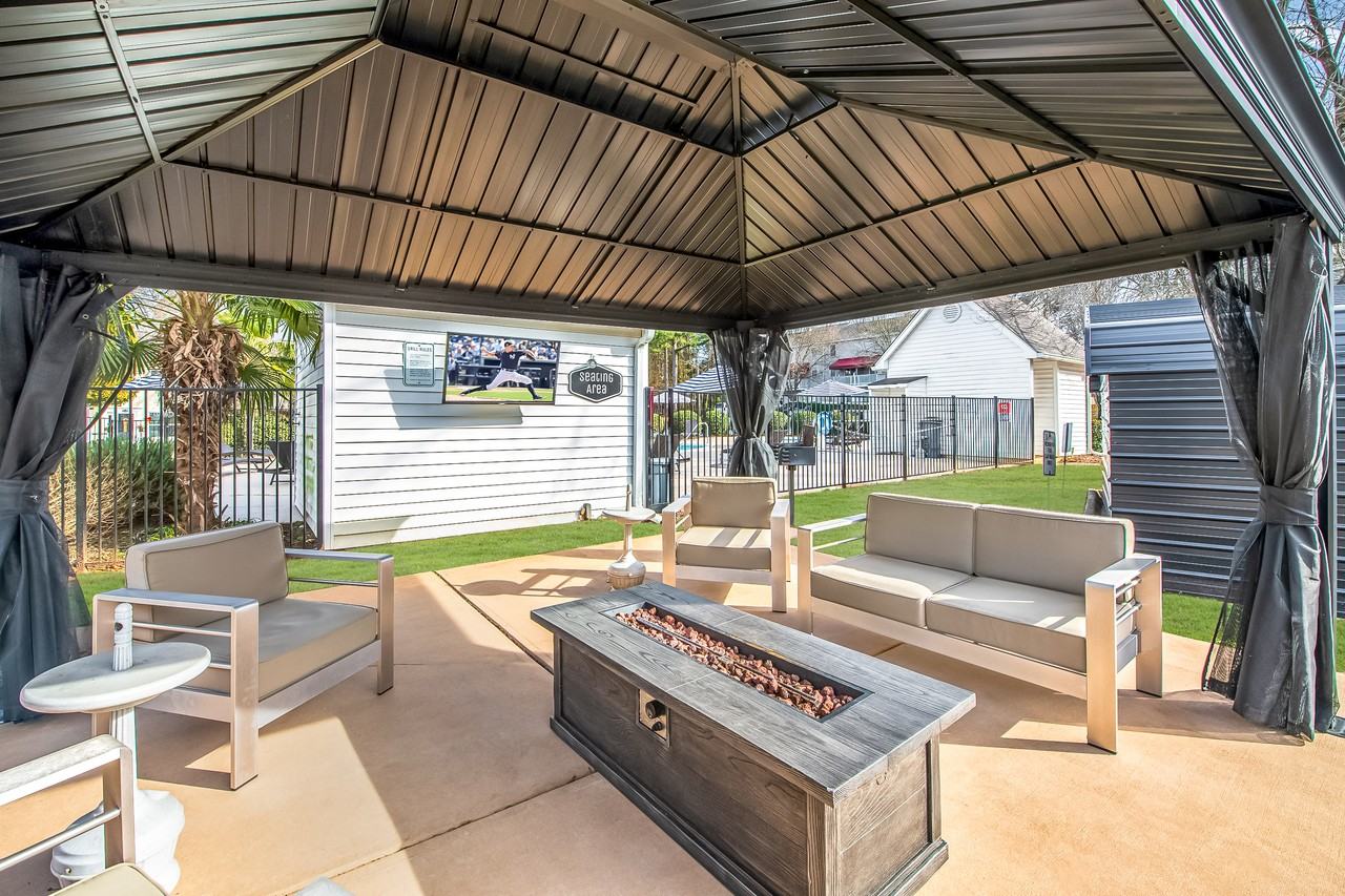 Yorktowne Village Apartments - Photo 2 of 40