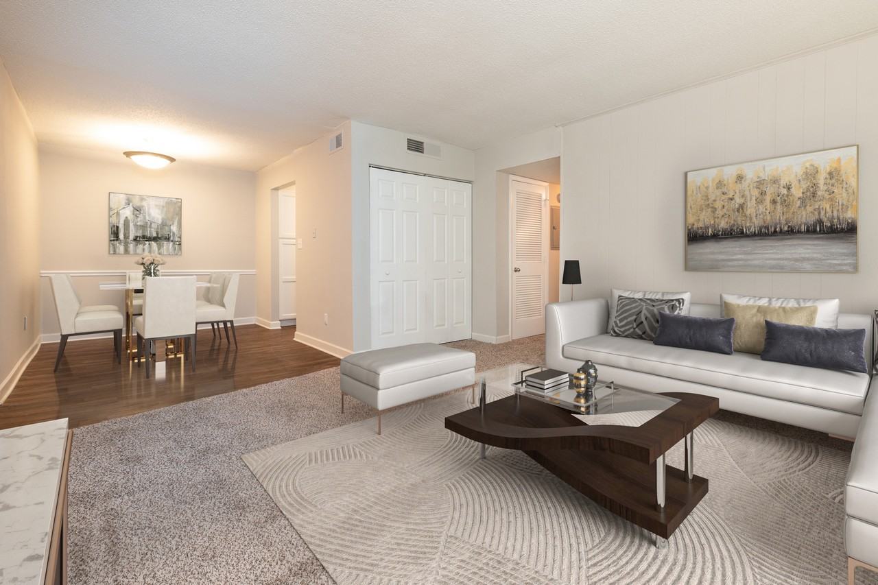 Oxford Square Apartments - Photo 3 of 33