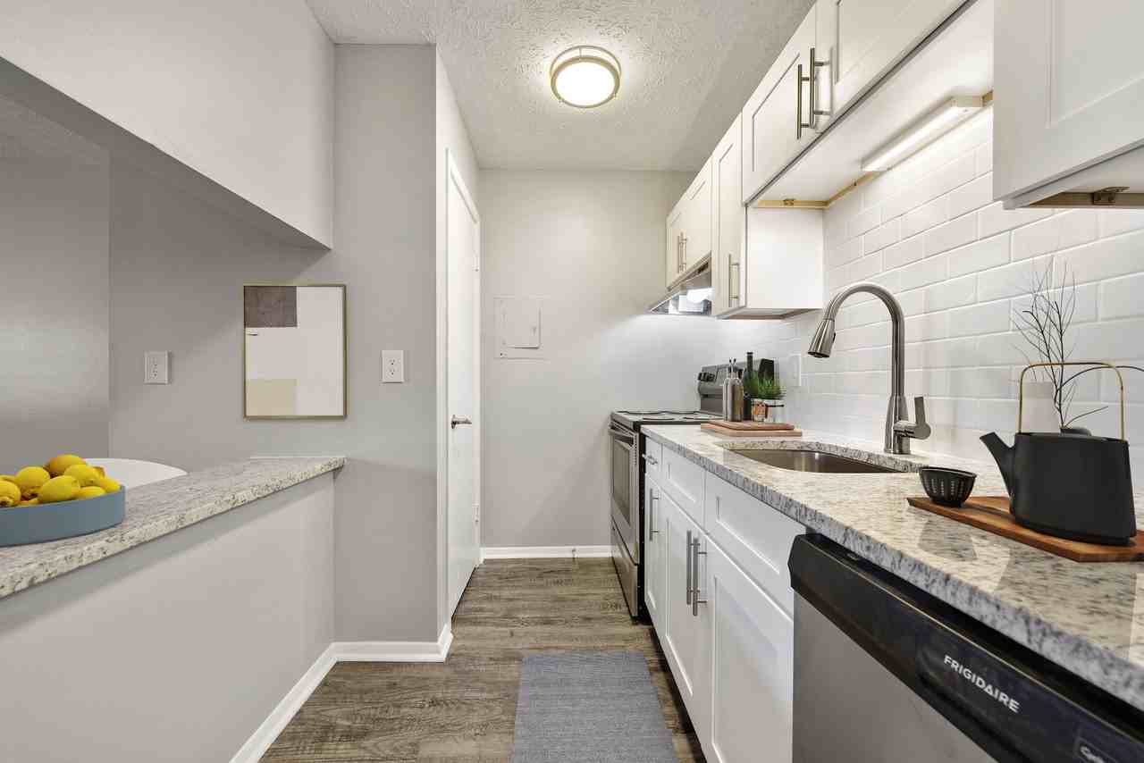 Rio At Lenox Apartments - Photo 7 of 16