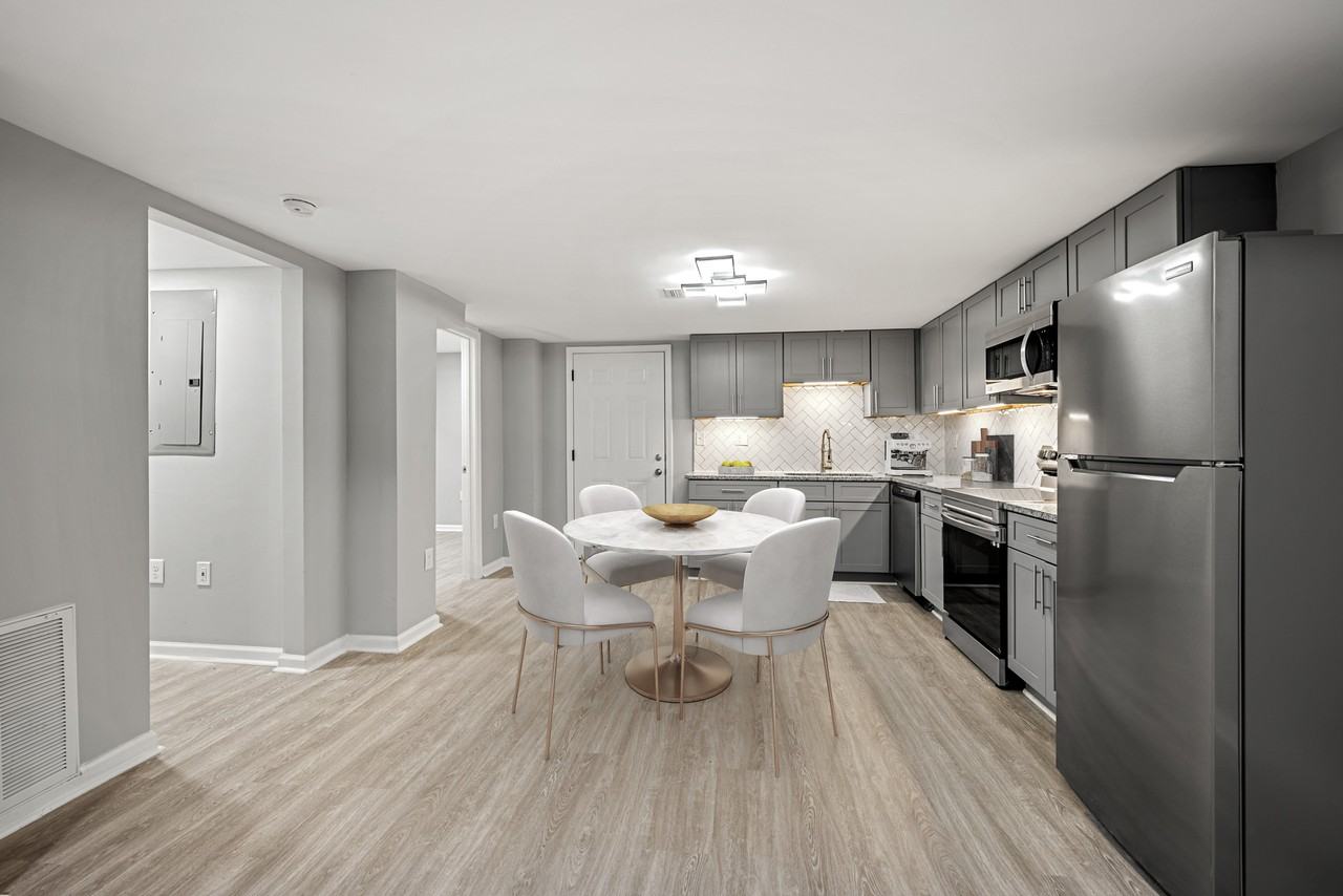 Lenox Place Apartments - Photo 3 of 39