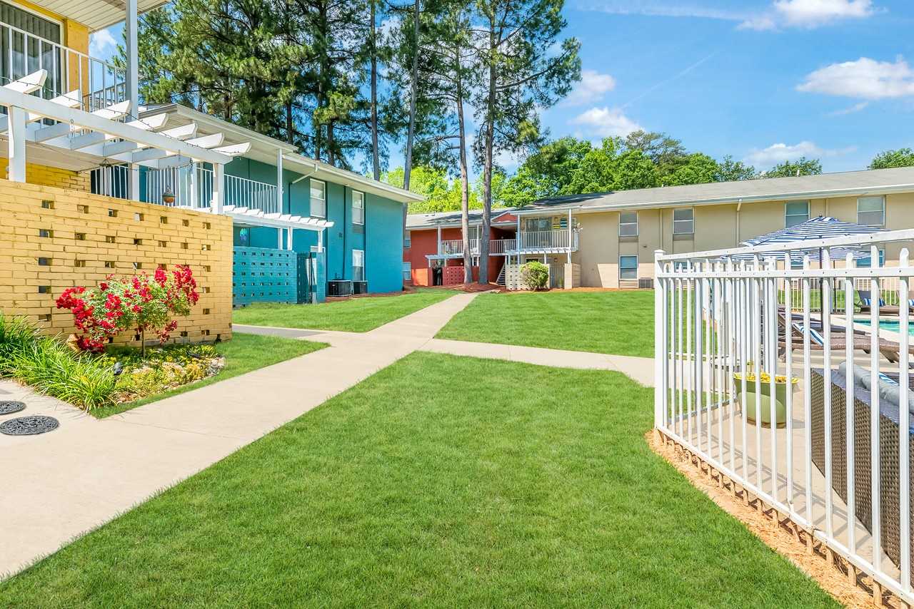 Doral Apartments - Photo 7 of 23