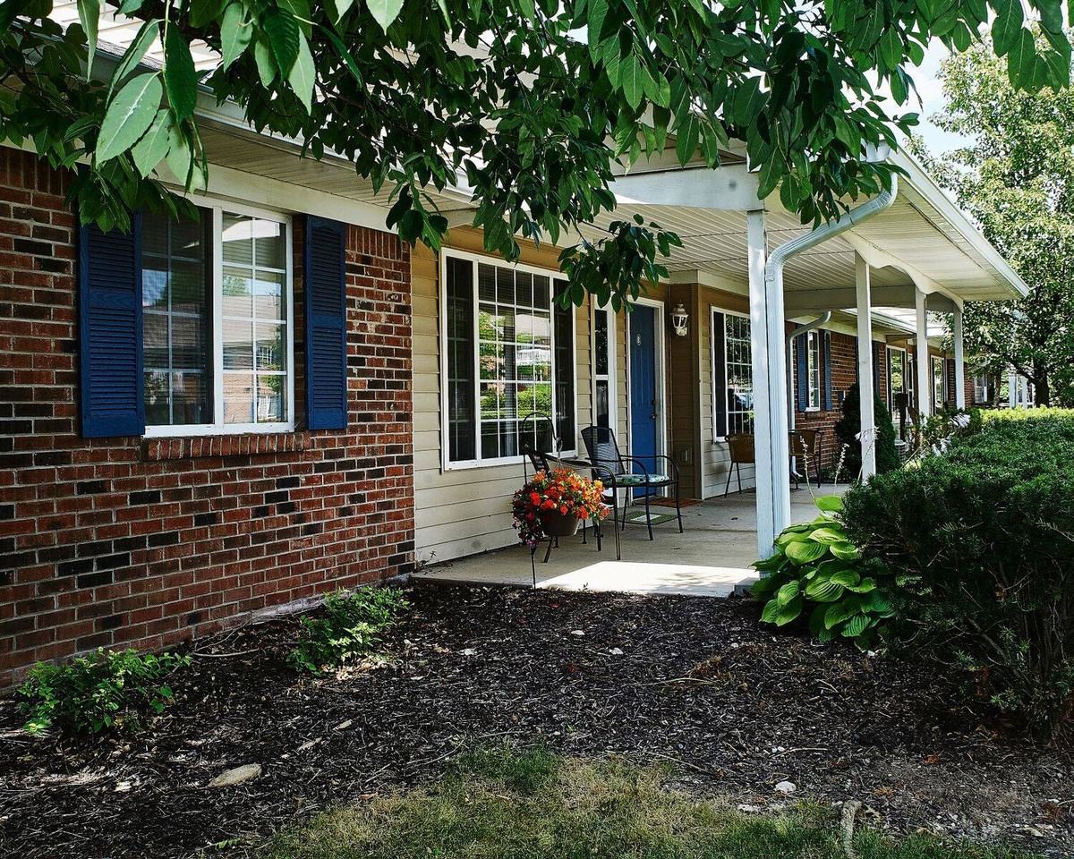 Newburyport Apartments - Photo 3 of 6