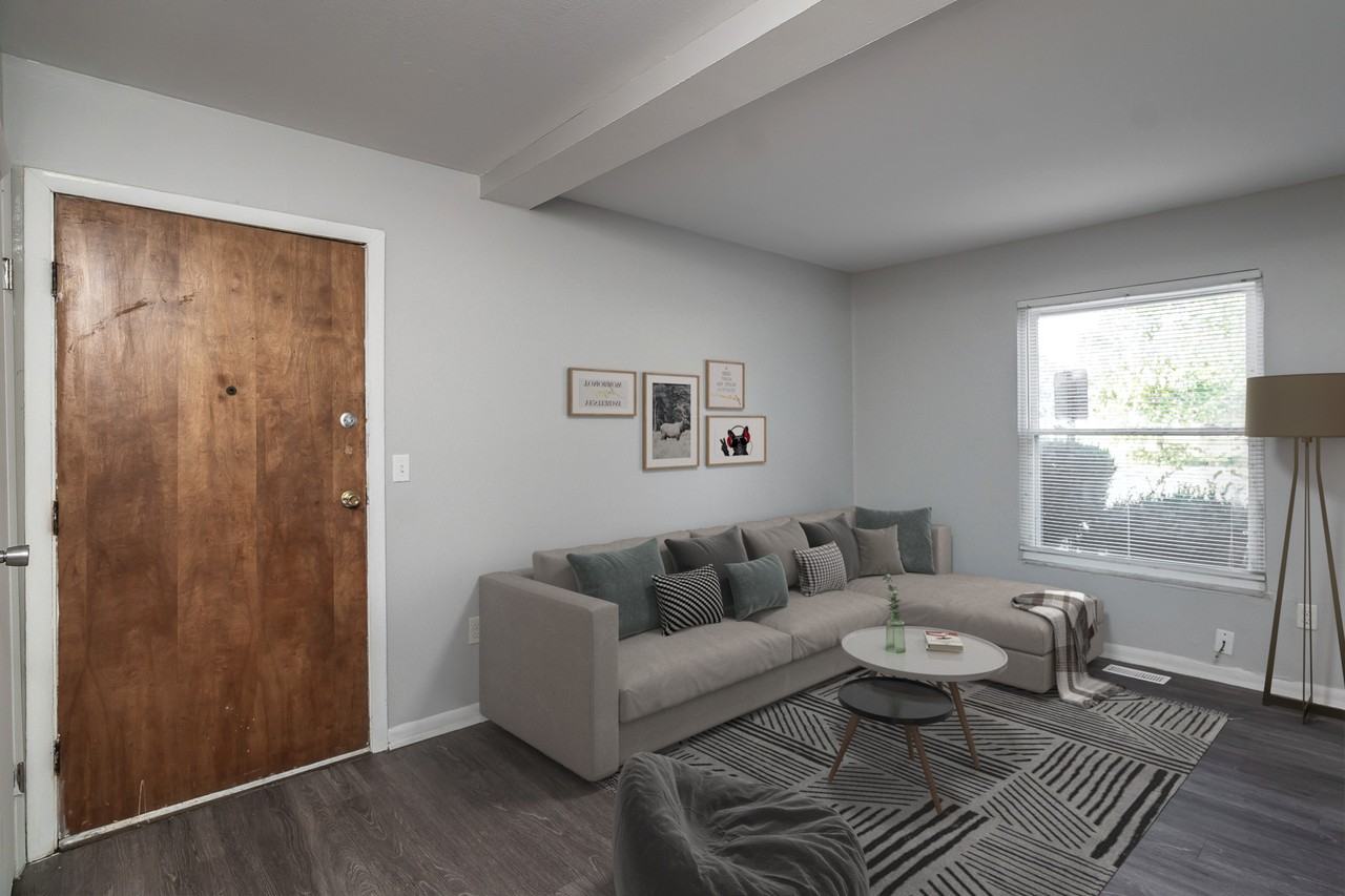 Englewood Villas & Residences - Photo 3 of 32