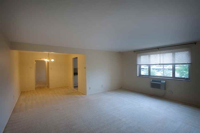 Northway Apartments - Photo 5 of 8