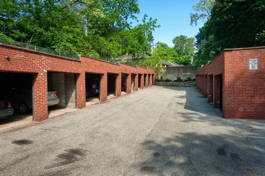 Castletone Apartments - Photo 4 of 8