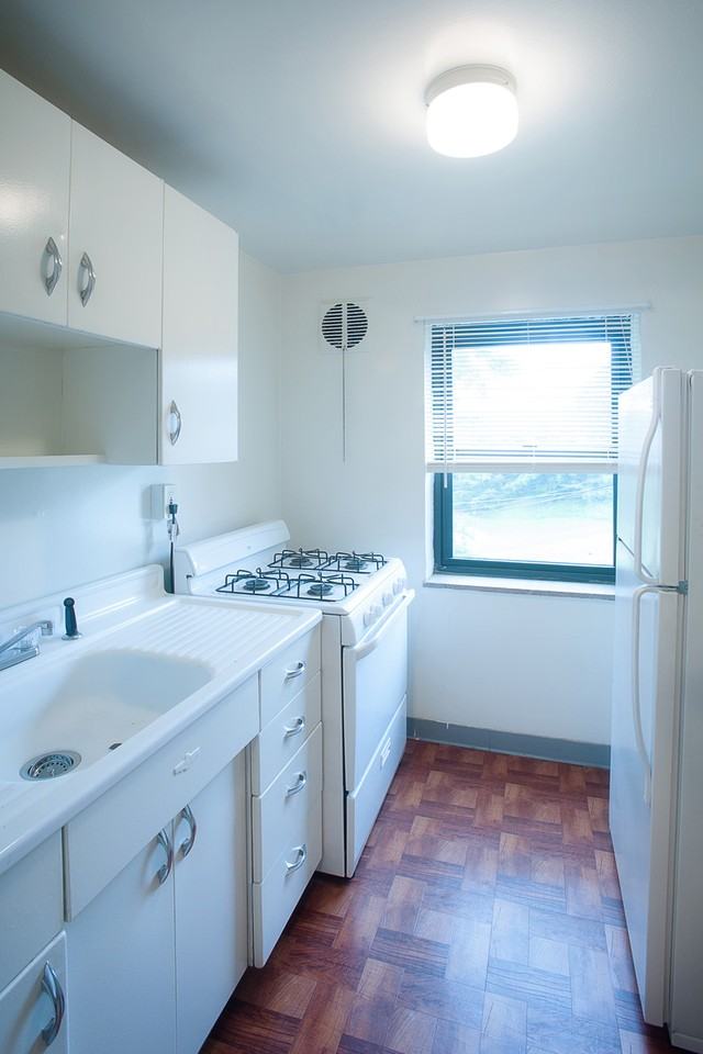 Hoodridge Hall Apartments - Photo 2 of 8