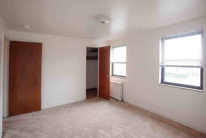 Hoodridge Court Apartments - Photo 4 of 9