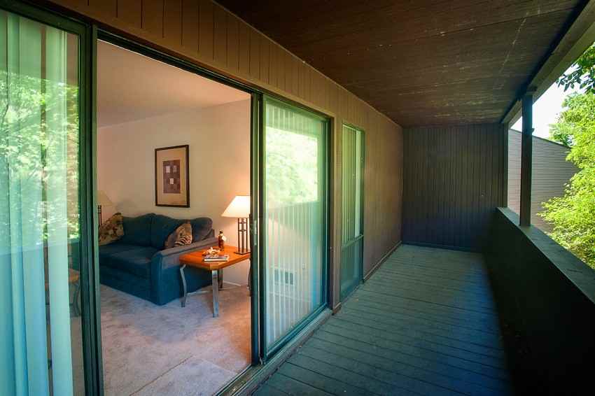 Greenbriar Apartments - Photo 5 of 14