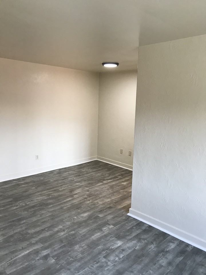 Negley Court Apartments - Photo 4 of 15