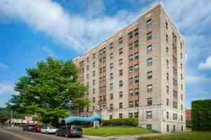 featured image of 4733 Centre Avenue