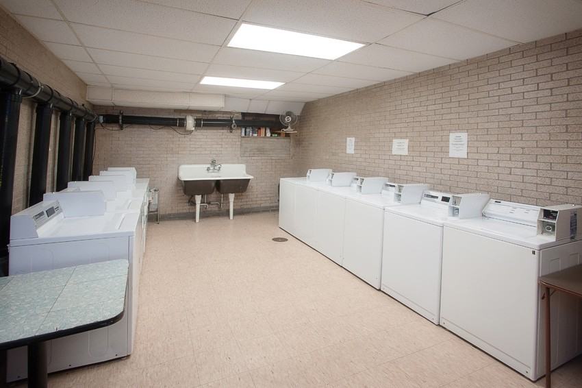 Ambassador Apartments - Photo 5 of 8