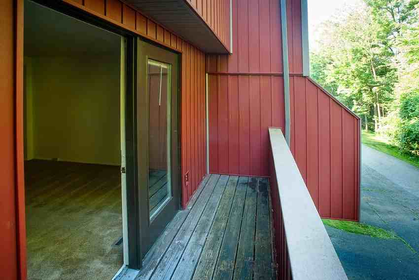 Poets Corner Apartments and Townhomes - Photo 5 of 8