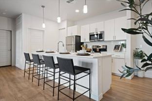 Acero Eastmark - Photo 1 of 1