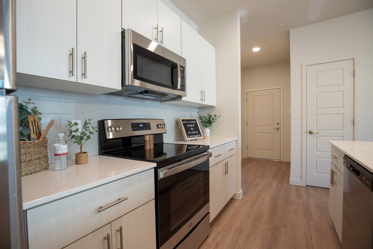 Acero Eastmark - Photo 6 of 28