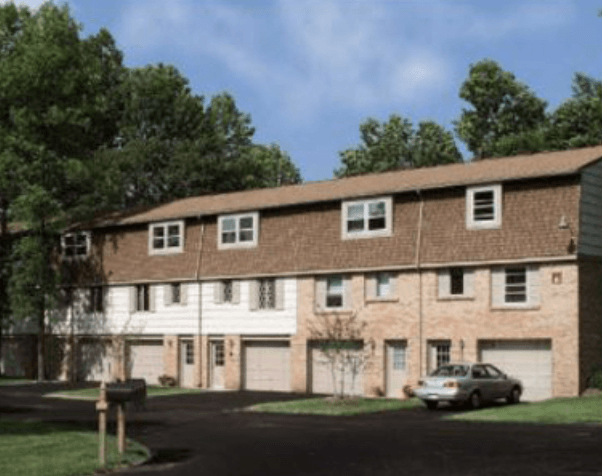 Country Hills Townhomes & Apartments - Photo 6 of 36