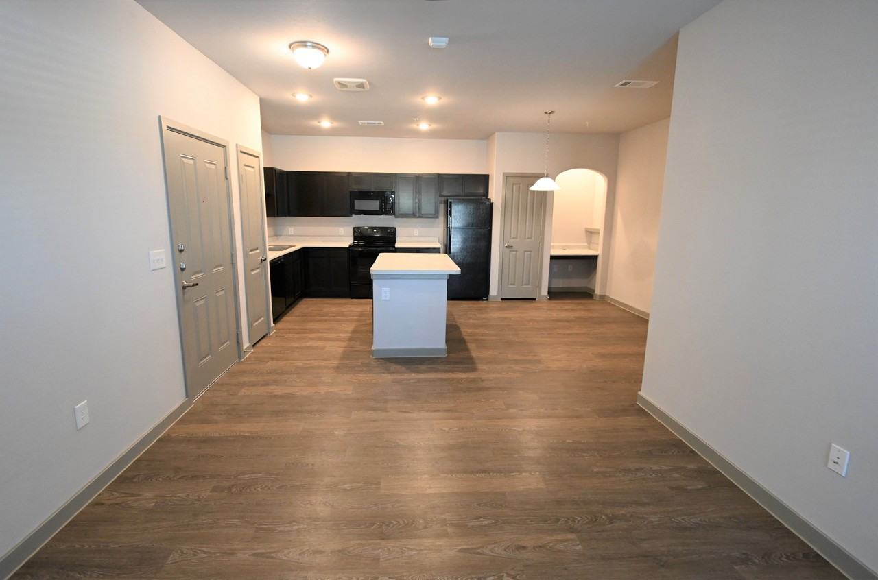 Mira Vista Ranch - Photo 2 of 15