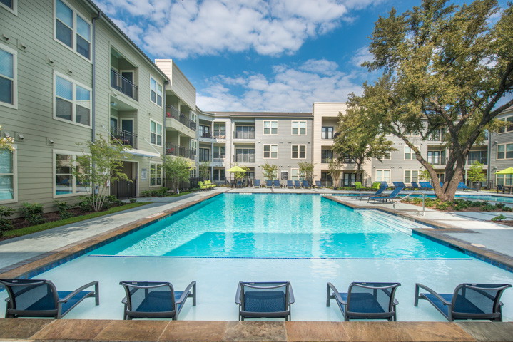 Layers Galleria - Photo 4 of 30