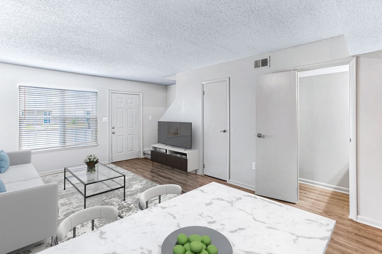 The Flats On Hampstead - Photo 6 of 36