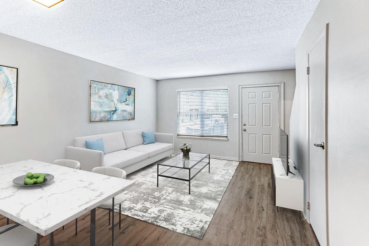 The Flats On Hampstead - Photo 2 of 36