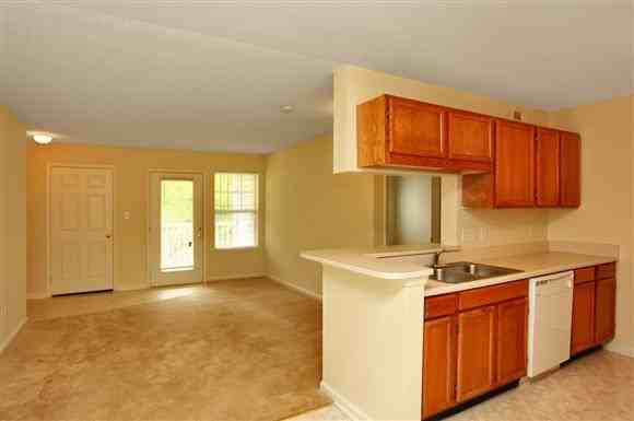 Sterling Park Apartments - Photo 2 of 31