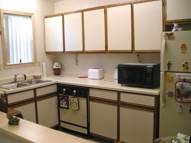 Pine Manor Townhouses - Photo 6 of 8