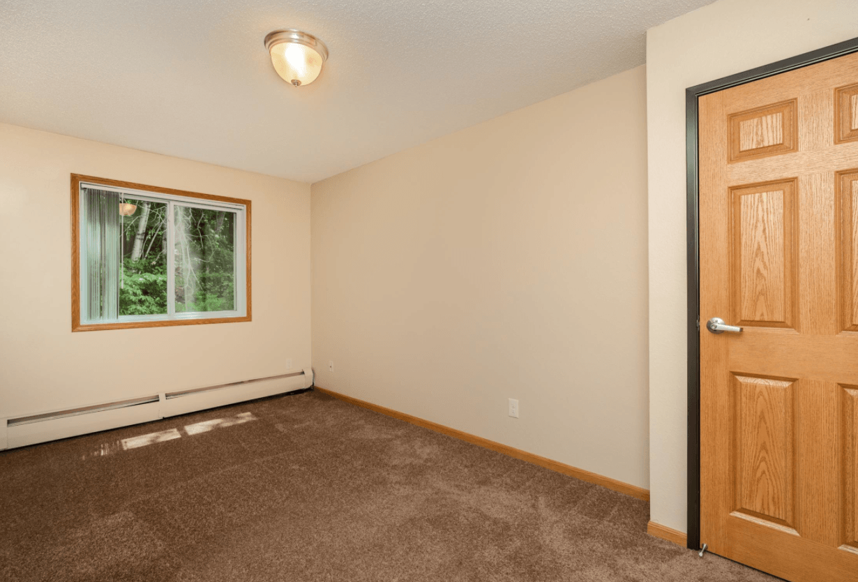 Pheasant Ridge Apartments - Photo 4 of 10